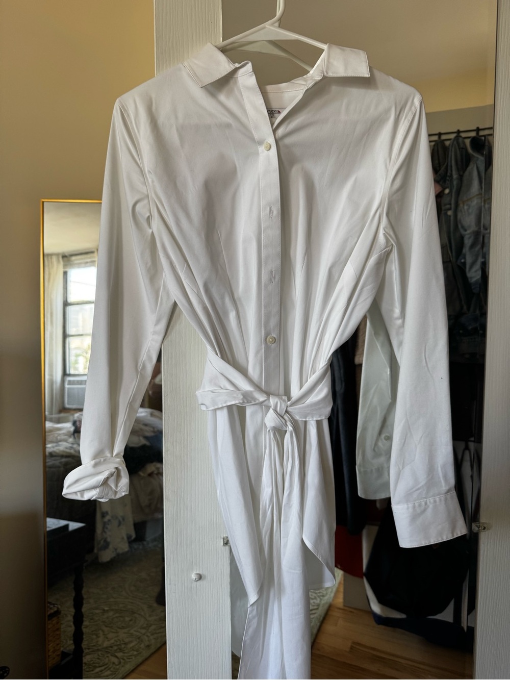 UNTUCKit For Women White Tie-Waist Button-Up Shirt Dress
